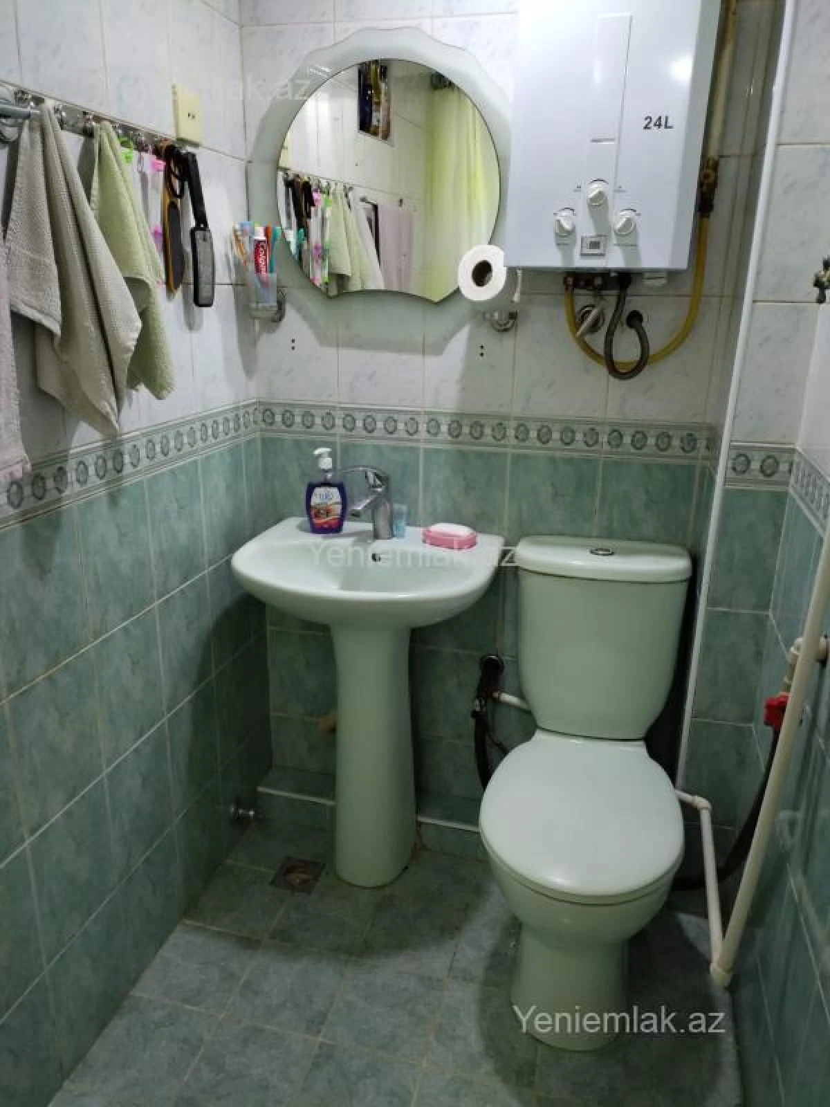 Satılır 3 otaqlı köhnə tikili 60 m²