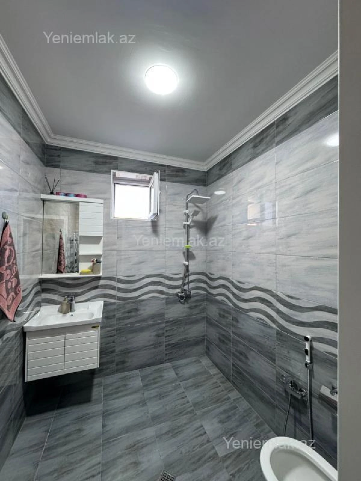 Satılır 4 otaqlı həyət evi 120 m²