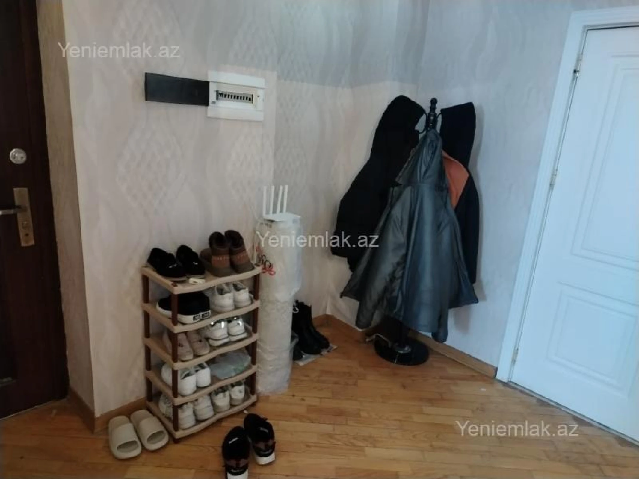Satılır 2 otaqlı köhnə tikili 70 m²
