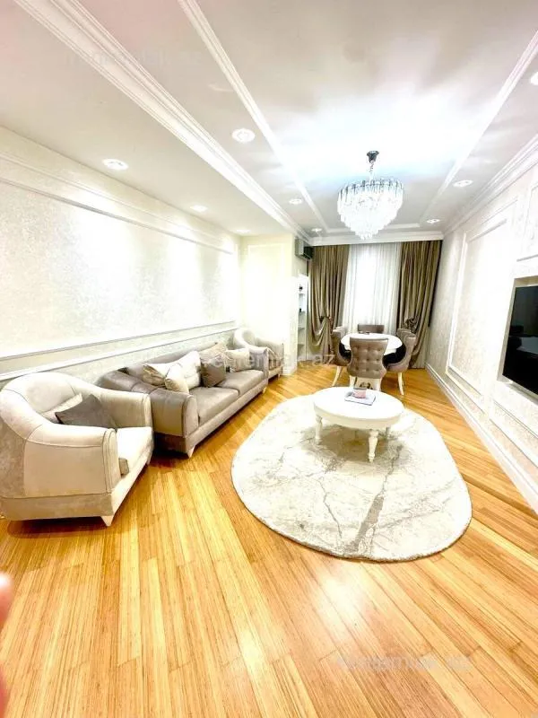 Satılır 3 otaqlı yeni tikili 145 m²