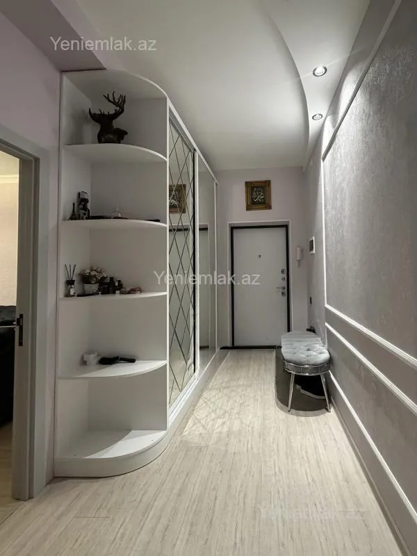 Satılır 3 otaqlı yeni tikili 92 m²