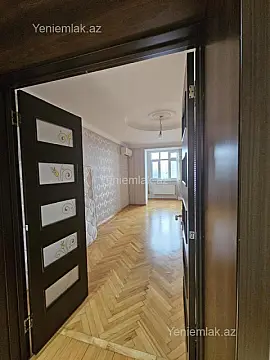 Satılır 3 otaqlı köhnə tikili 90 m²