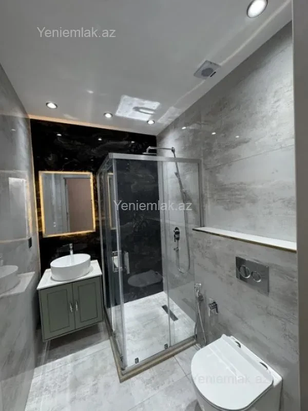 Satılır 3 otaqlı yeni tikili 140 m²