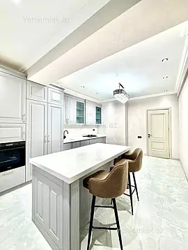 Satılır 3 otaqlı yeni tikili 138 m²