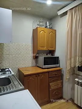 Satılır 3 otaqlı köhnə tikili 65 m²
