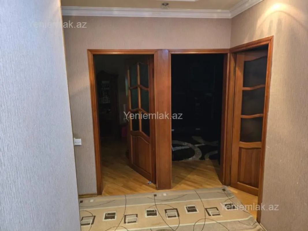 Satılır 3 otaqlı köhnə tikili 90 m²