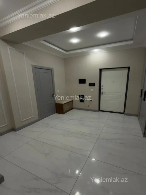 Satılır 2 otaqlı yeni tikili 64 m²