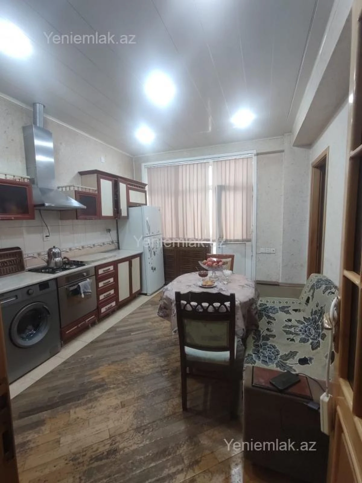 Satılır 2 otaqlı yeni tikili 91 m²