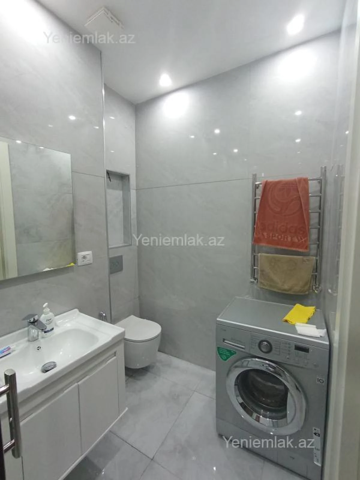 Satılır 2 otaqlı yeni tikili 80 m²