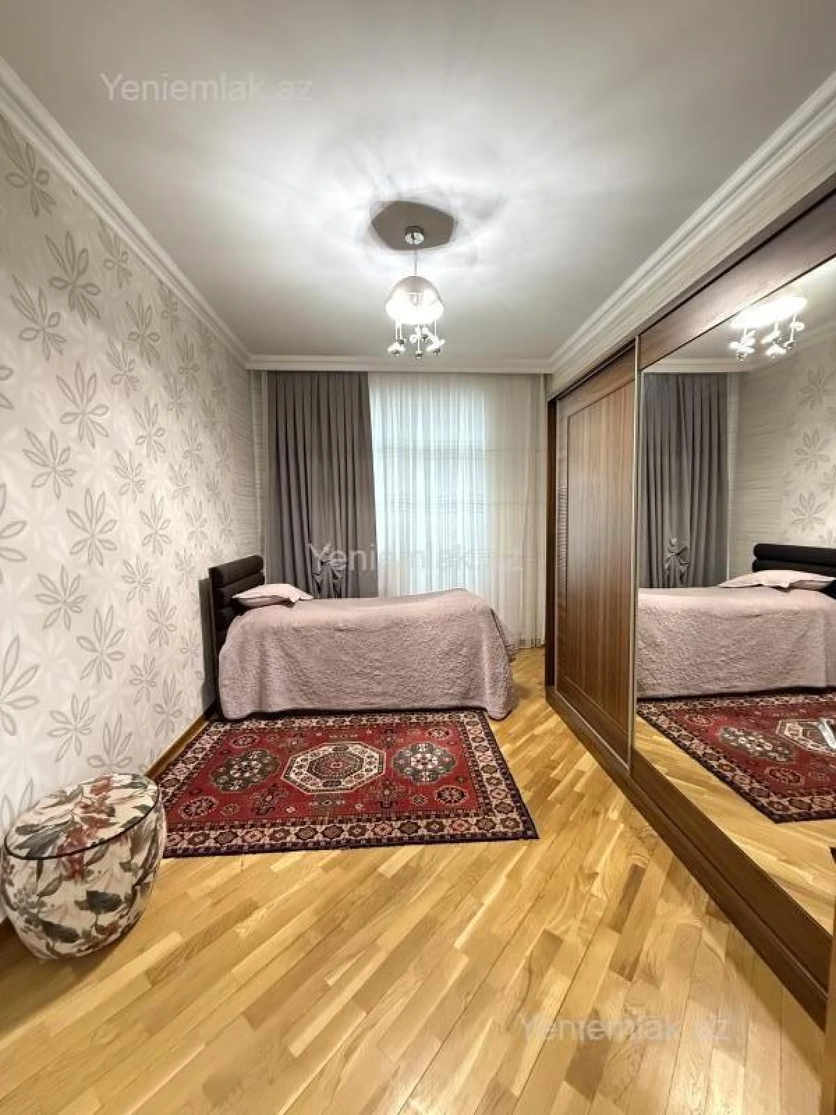Satılır 3 otaqlı yeni tikili 120 m²