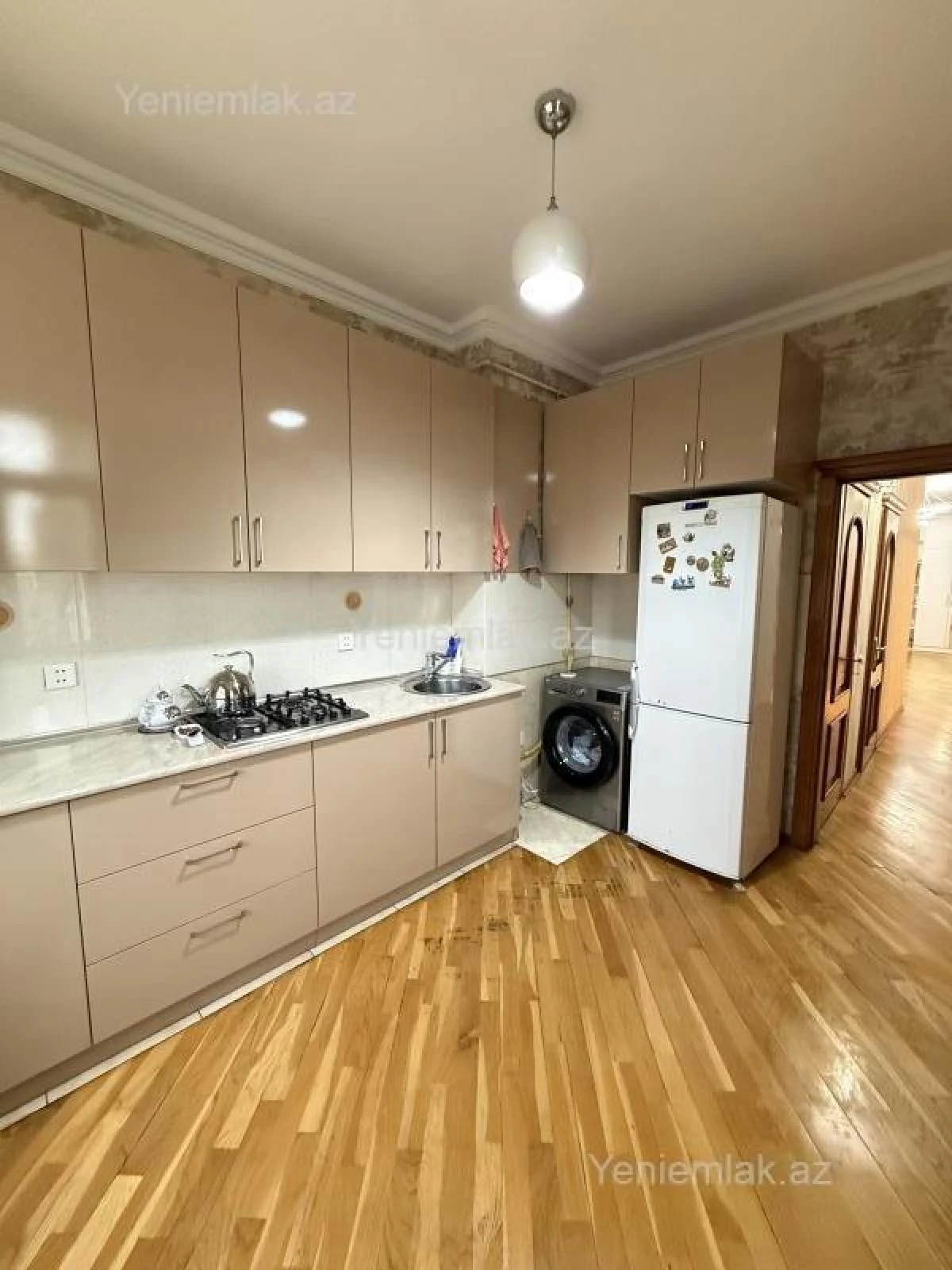 Satılır 3 otaqlı yeni tikili 120 m²