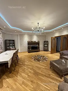 Satılır 3 otaqlı yeni tikili 120 m²