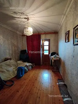 Satılır 5 otaqlı köhnə tikili 125 m²