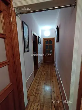 Satılır 5 otaqlı köhnə tikili 125 m²