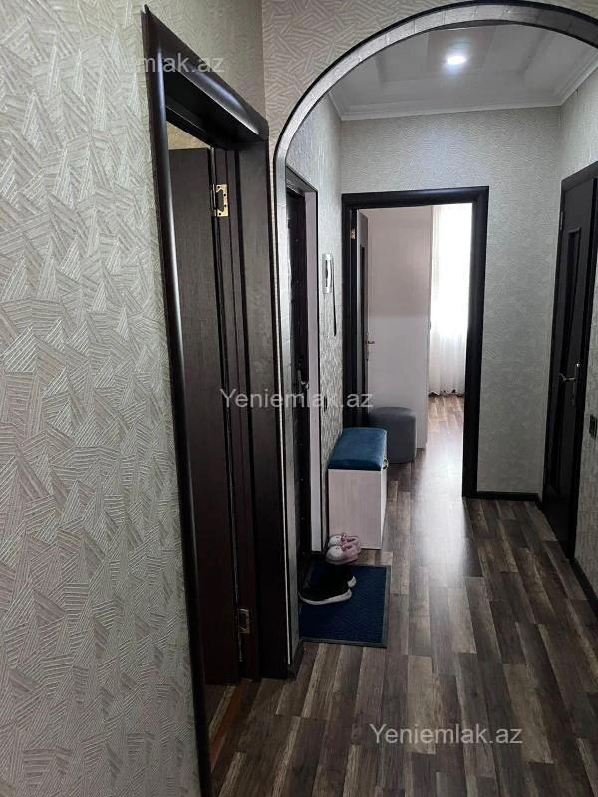 Satılır 2 otaqlı köhnə tikili 60 m²