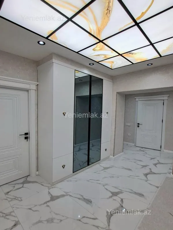 Satılır 2 otaqlı yeni tikili 82 m²