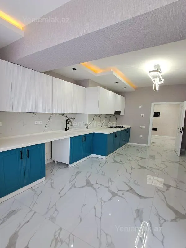 Satılır 2 otaqlı yeni tikili 82 m²