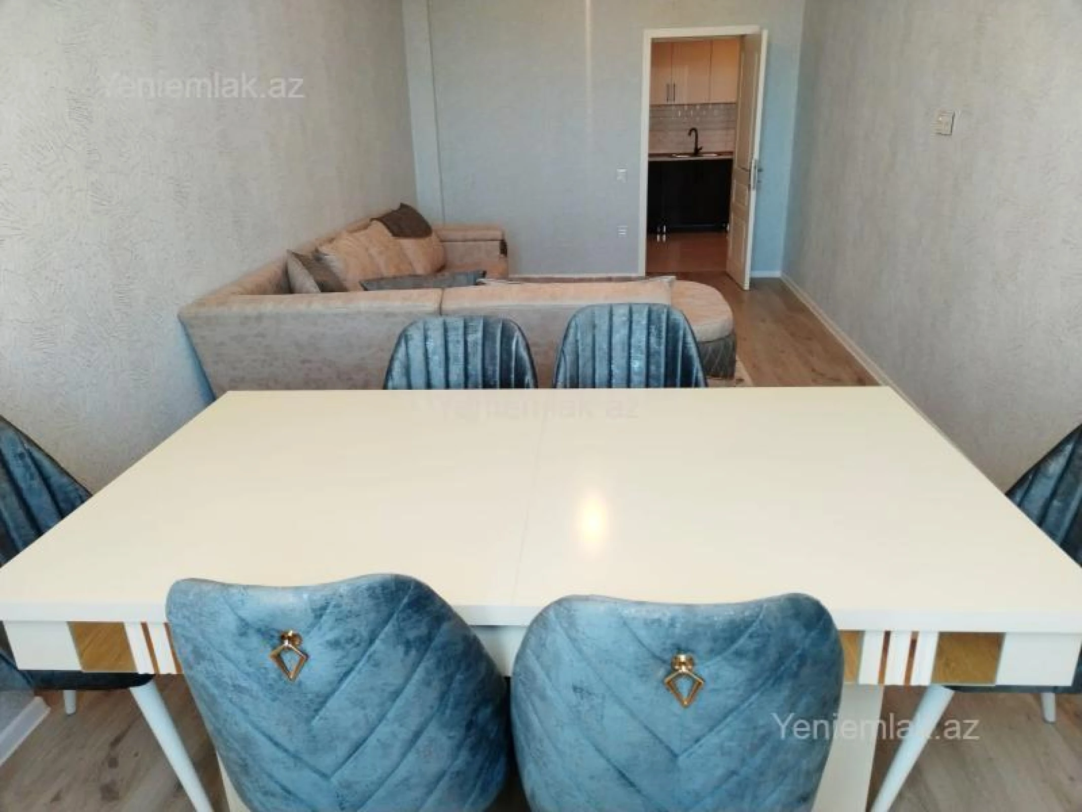 Satılır 2 otaqlı yeni tikili 72 m²