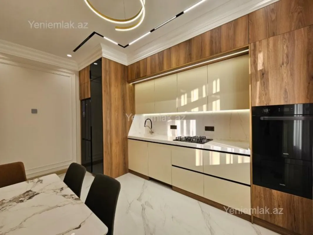 Satılır 2 otaqlı yeni tikili 83 m²