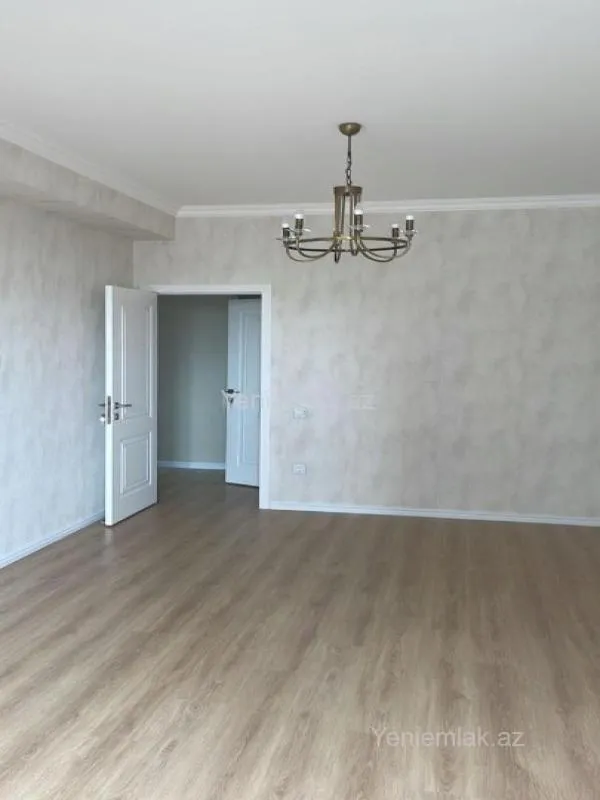 Satılır 2 otaqlı yeni tikili 80 m²