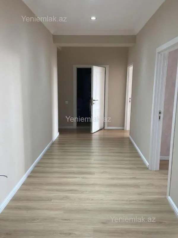 Satılır 2 otaqlı yeni tikili 80 m²