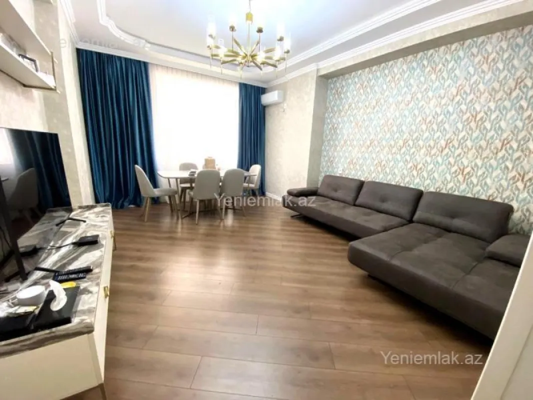 Satılır 3 otaqlı yeni tikili 115 m²