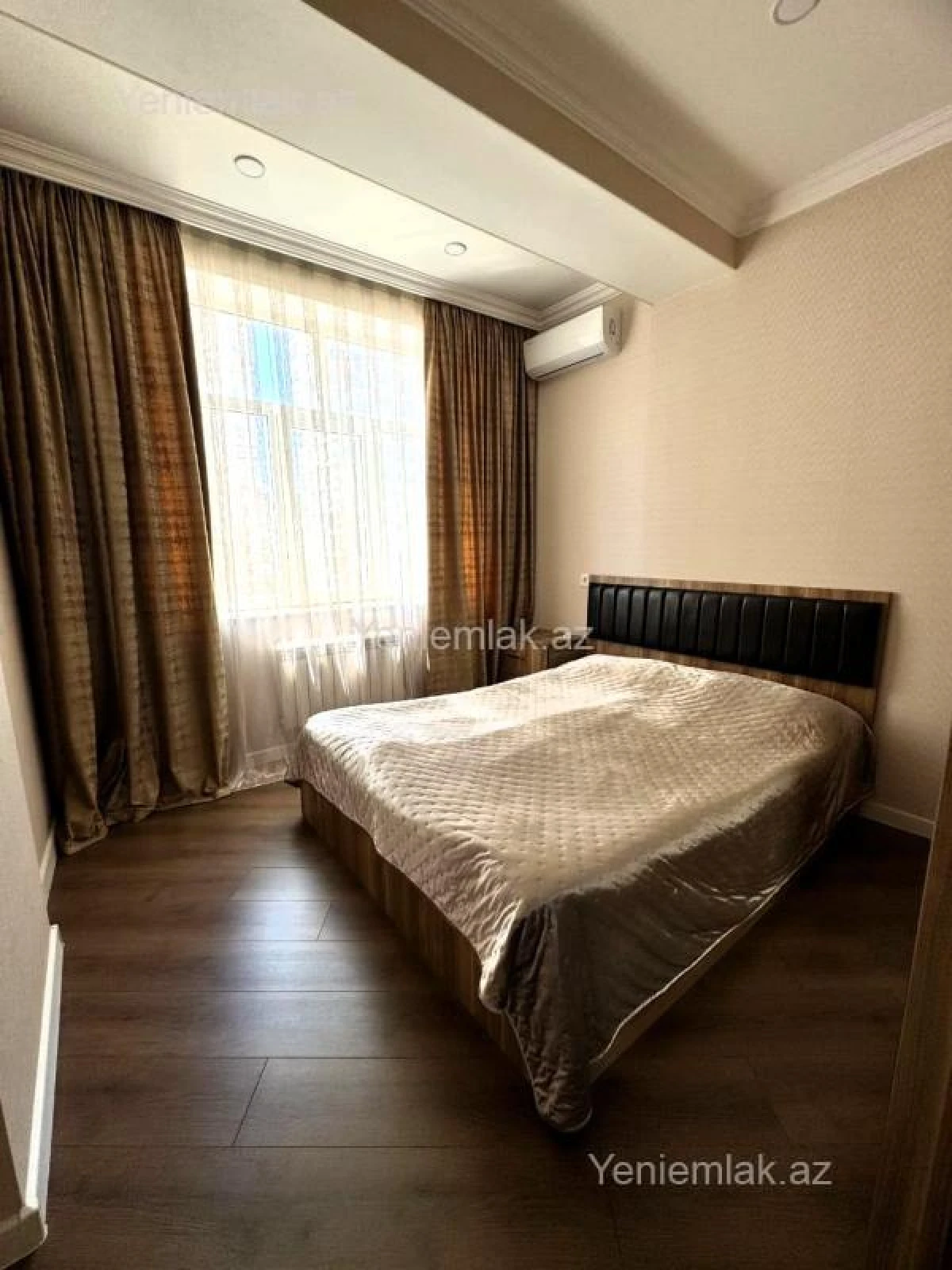 Satılır 3 otaqlı yeni tikili 115 m²