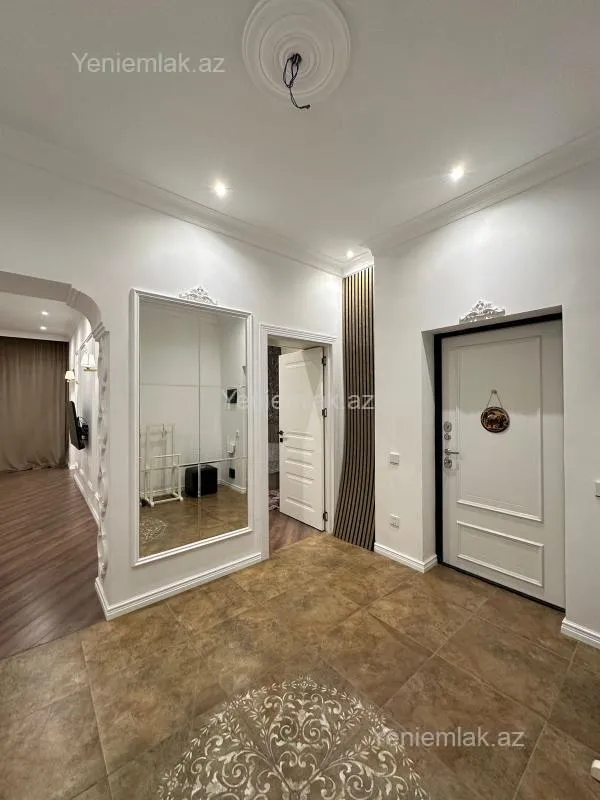 Satılır 2 otaqlı yeni tikili 65 m²