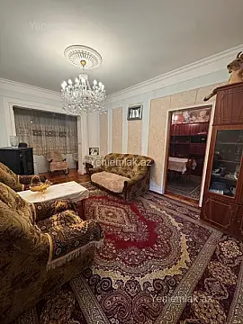 Satılır 5 otaqlı köhnə tikili 110 m²