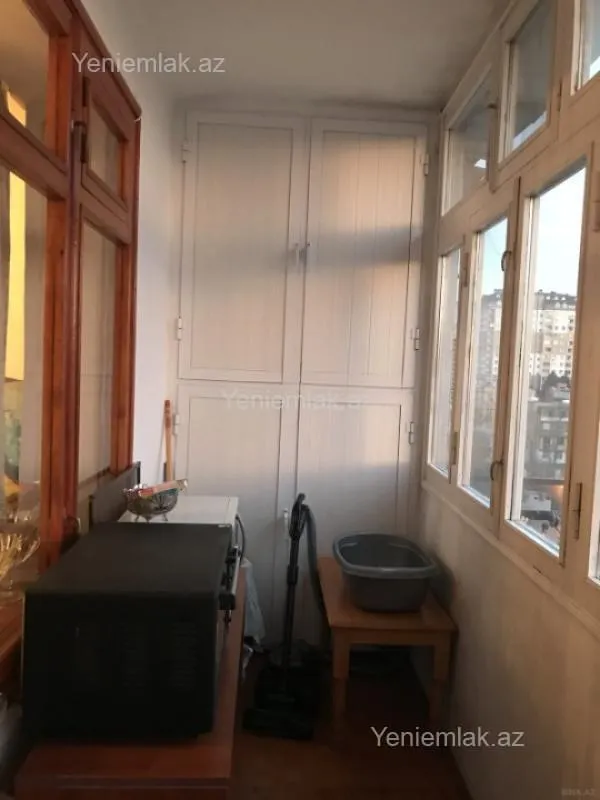 Satılır 3 otaqlı köhnə tikili 78 m²