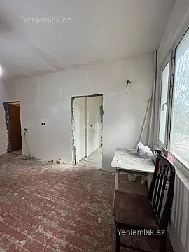 Satılır 1 otaqlı köhnə tikili 35 m²