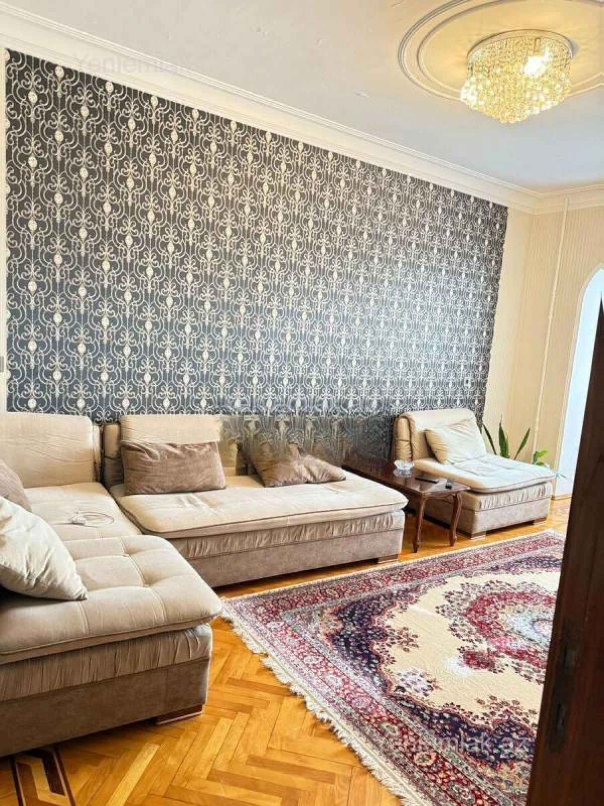 Satılır 3 otaqlı köhnə tikili 90 m²