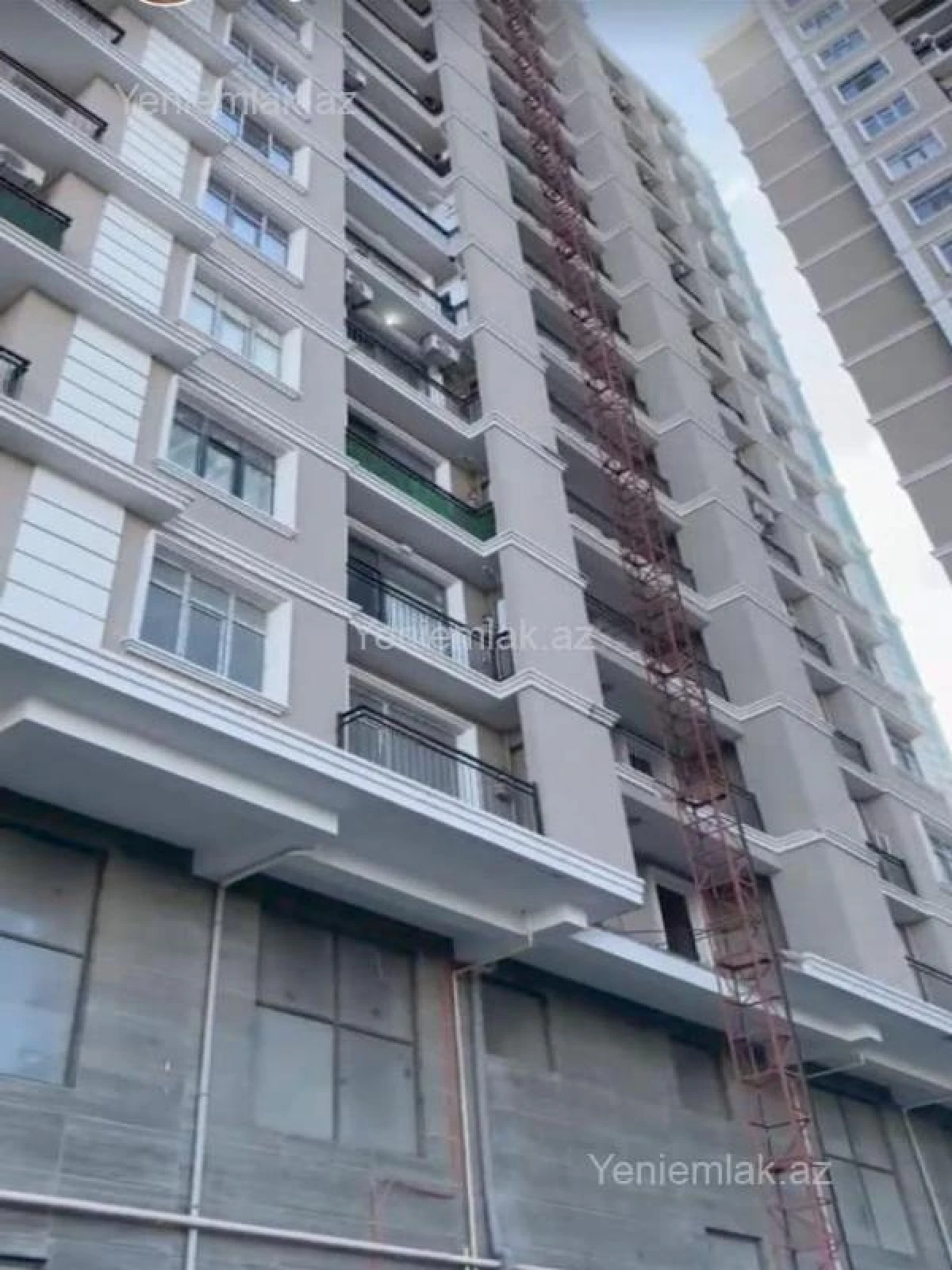 Satılır 3 otaqlı yeni tikili 121 m²