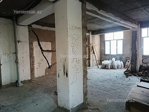 Satılır 4 otaqlı obyekt 180 m²