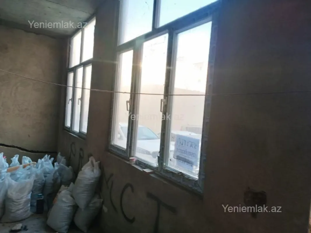 Satılır 4 otaqlı obyekt 180 m²