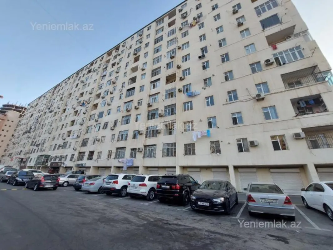 Satılır 4 otaqlı obyekt 180 m²