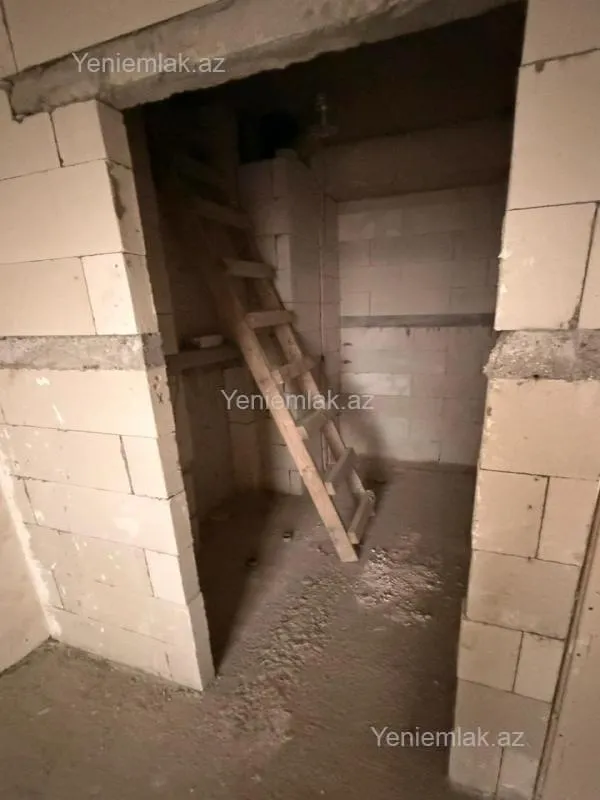 Satılır 3 otaqlı yeni tikili 90 m²