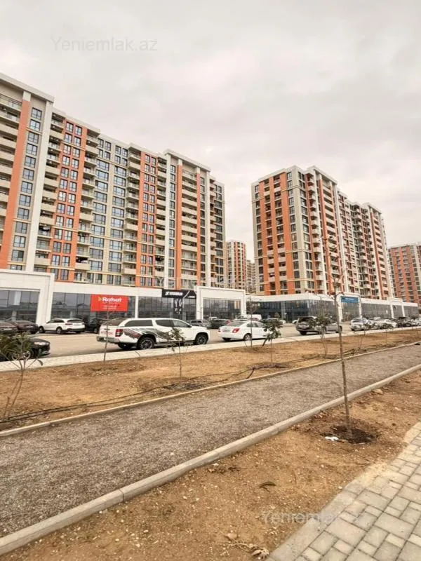 Satılır 3 otaqlı yeni tikili 90 m²