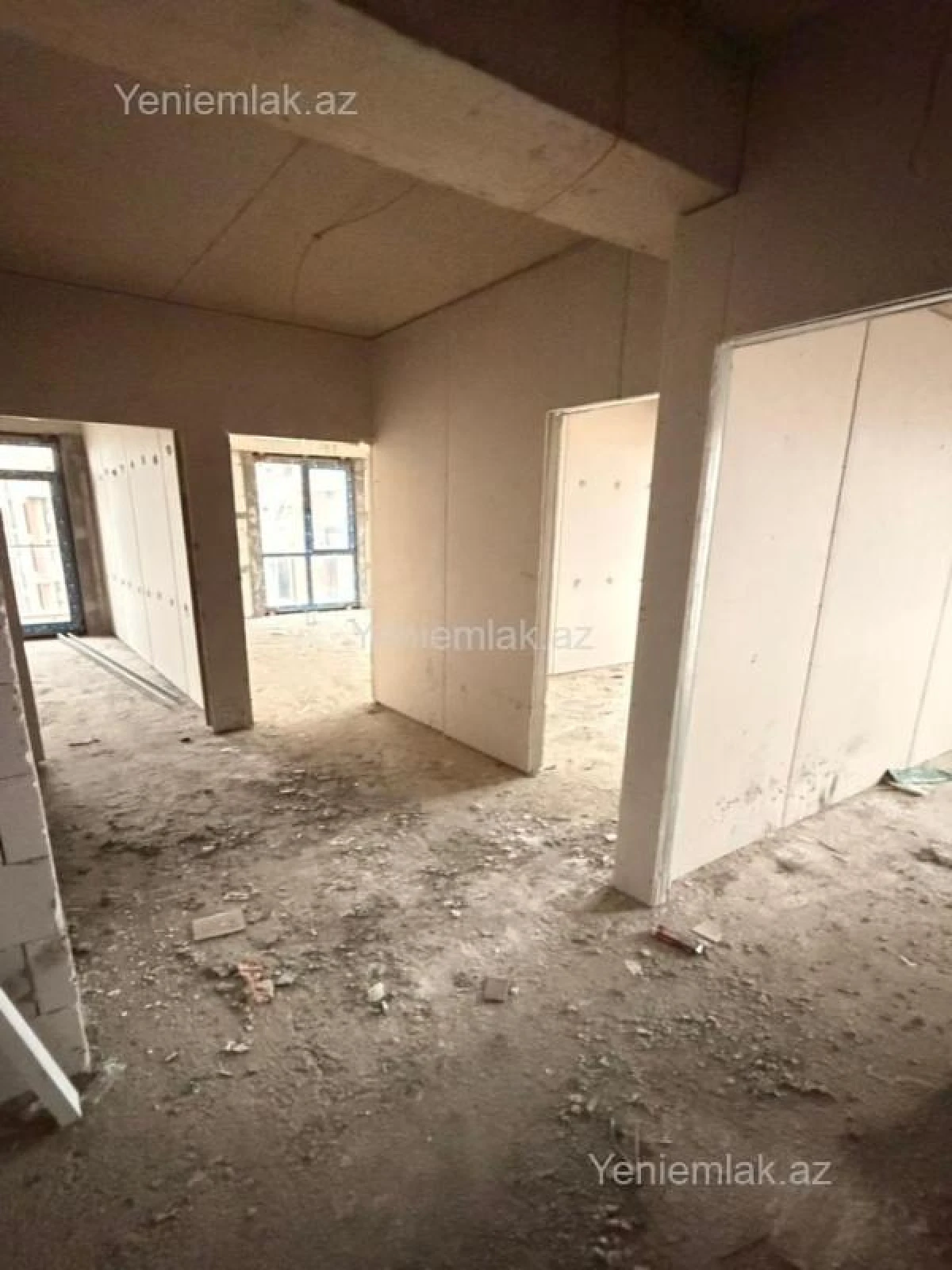 Satılır 3 otaqlı yeni tikili 90 m²