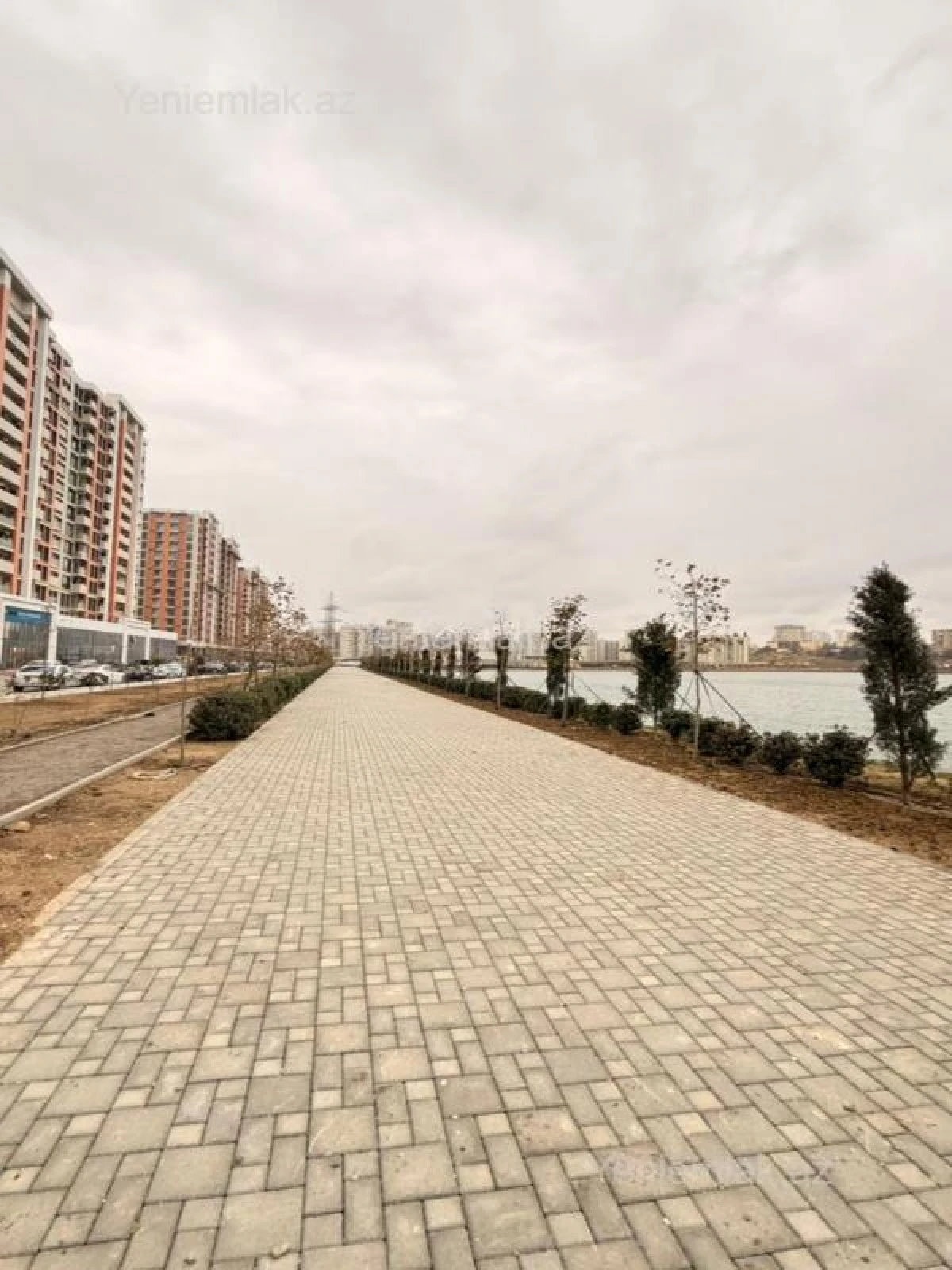 Satılır 3 otaqlı yeni tikili 90 m²