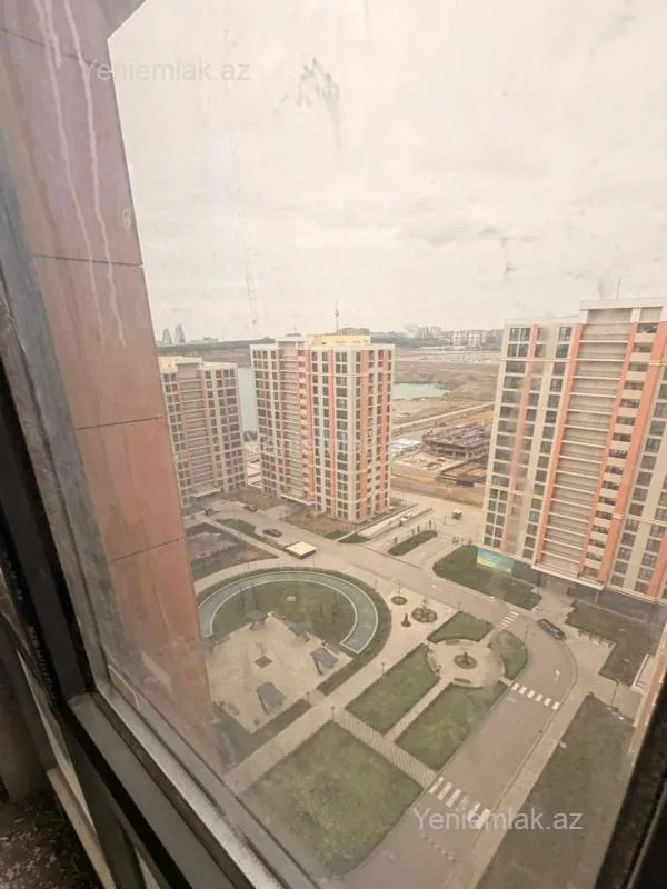 Satılır 3 otaqlı yeni tikili 90 m²