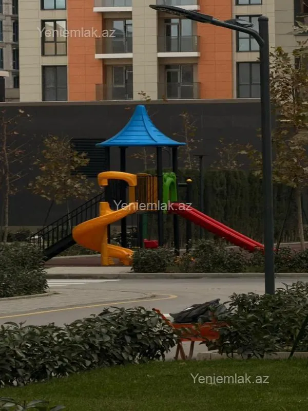 Satılır 3 otaqlı yeni tikili 90 m²