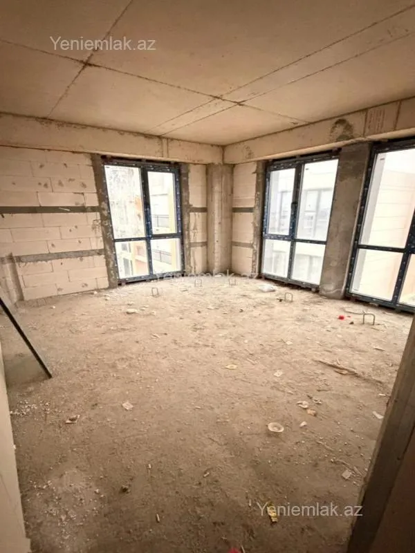 Satılır 3 otaqlı yeni tikili 90 m²