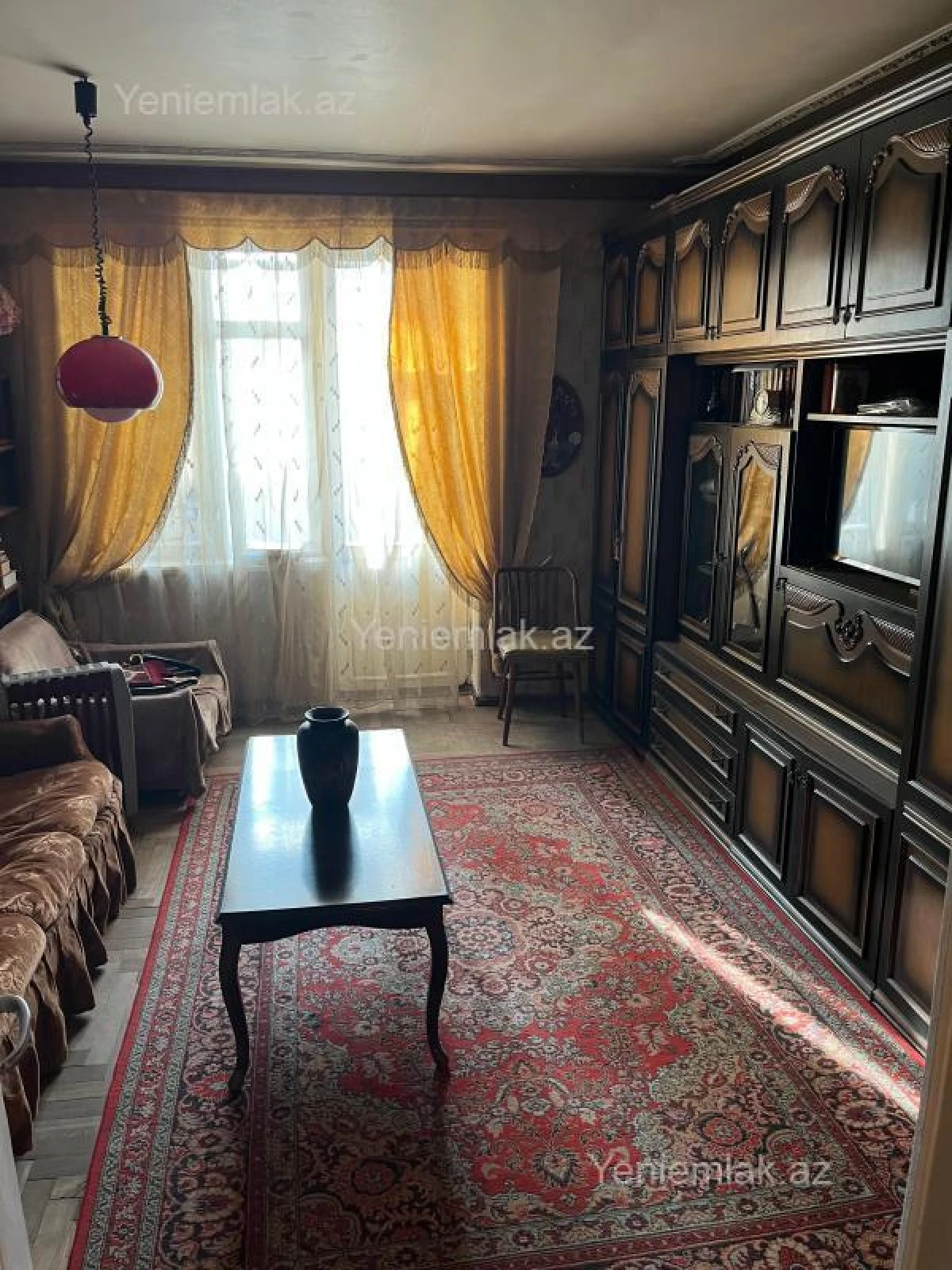 Satılır 3 otaqlı köhnə tikili 115 m²