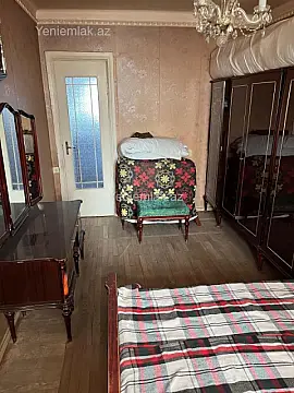 Satılır 3 otaqlı köhnə tikili 115 m²