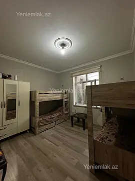 Satılır 9 otaqlı həyət evi 160 m²