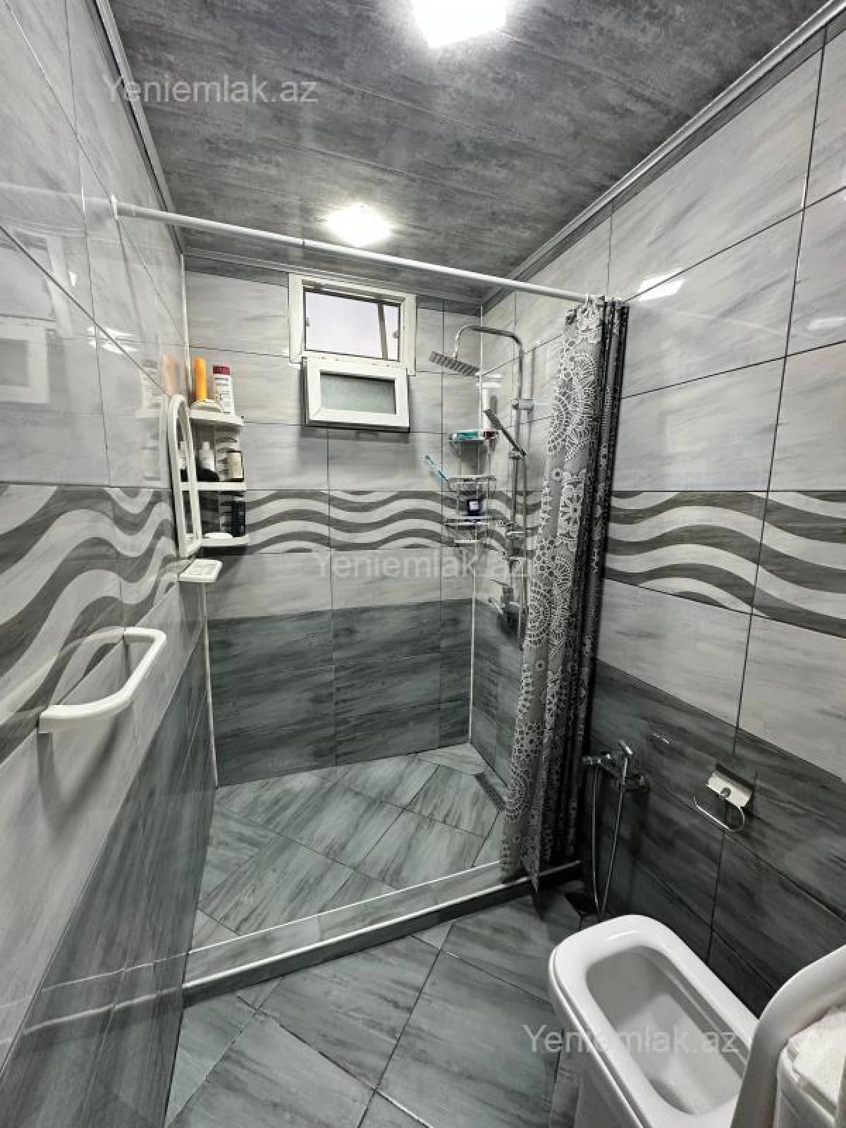 Satılır 9 otaqlı həyət evi 160 m²