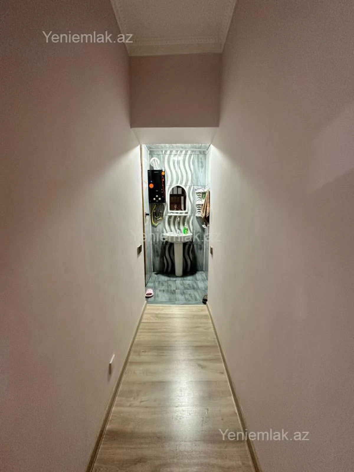 Satılır 9 otaqlı həyət evi 160 m²