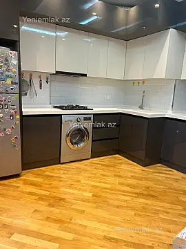 Satılır 3 otaqlı yeni tikili 110 m²