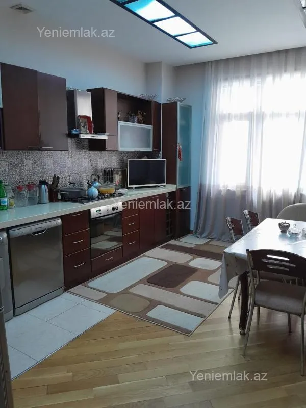 Satılır 3 otaqlı yeni tikili 171 m²